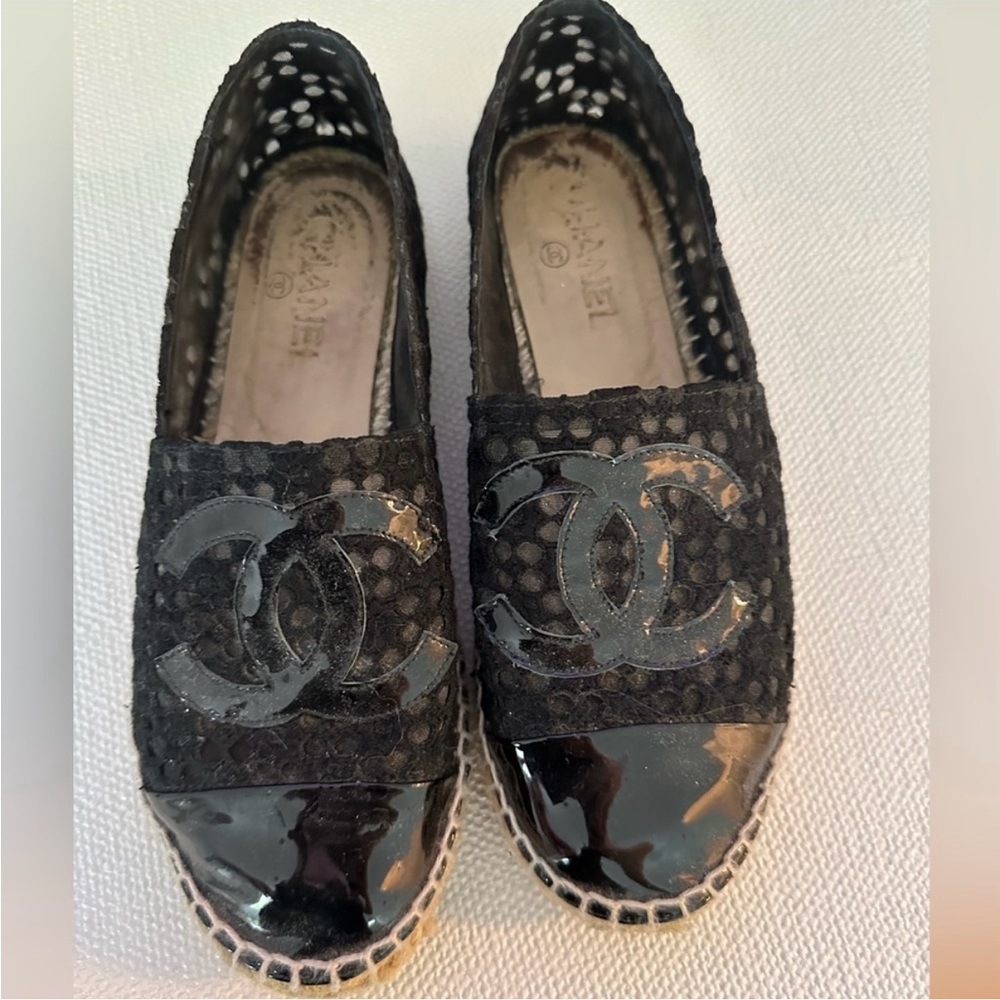 CHANEL Black Espadrilles with CC Logo and Patent Accents